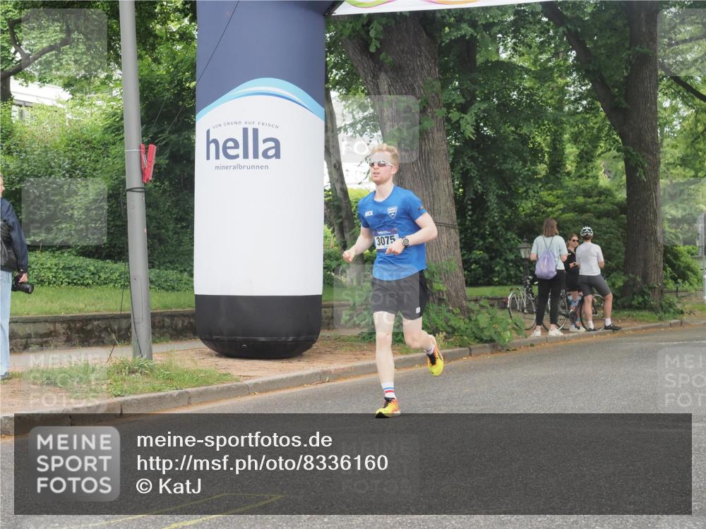 29.06.2025 - hella hamburg halbmarathon KatJ http://msf.ph/oto/8336160 29.06.2025 10:18:07 Zwischen KM18-KM19 1953, 3075 meine-sportfotos.de