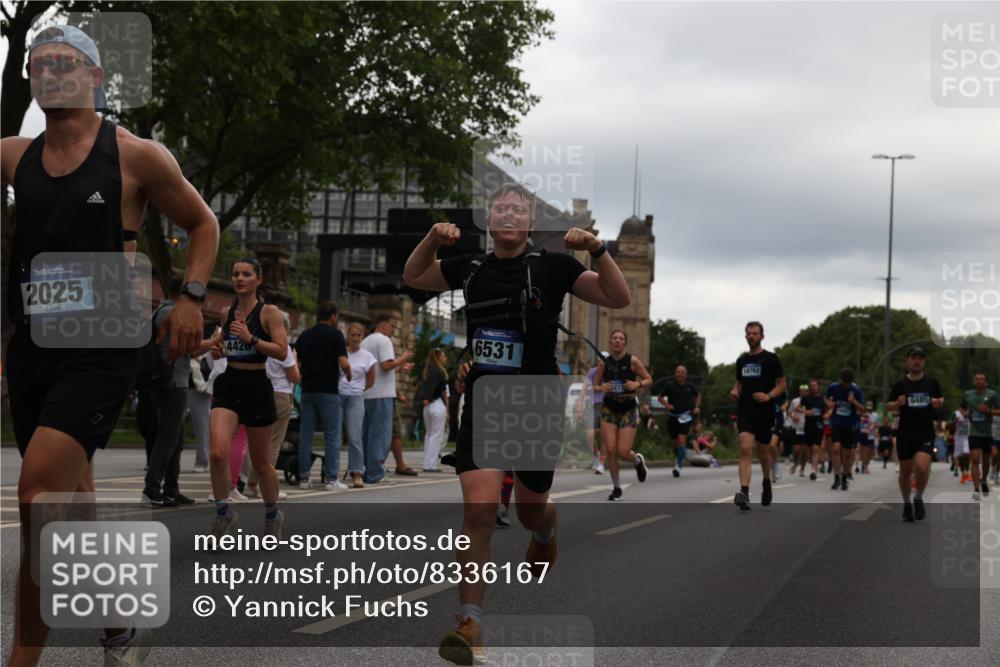 29.06.2025 - hella hamburg halbmarathon Yannick Fuchs http://msf.ph/oto/8336167 29.06.2025 10:51:56 20KM 1595, 1611, 2025, 2488, 2656, 2759, 2806, 2840, 2883, 2907, 3093, 3859, 4319, 4426, 4467, 4502, 4579, 4632, 4708, 4833, 5277, 5341, 5926, 6104, 6138, 6147, 6531, 6595, 7138, 7189, 8322, 8585, 9316, 9485, 10599, 10788, 11645, 12585, 13465, 13816, 13880, 14266, 14571, 15217, 15229, 16517, 16531, 17405, 17415, 17455, 17543, 17827, 18068, 18180, 18492, 18501, 18587, 18762, 18891 meine-sportfotos.de