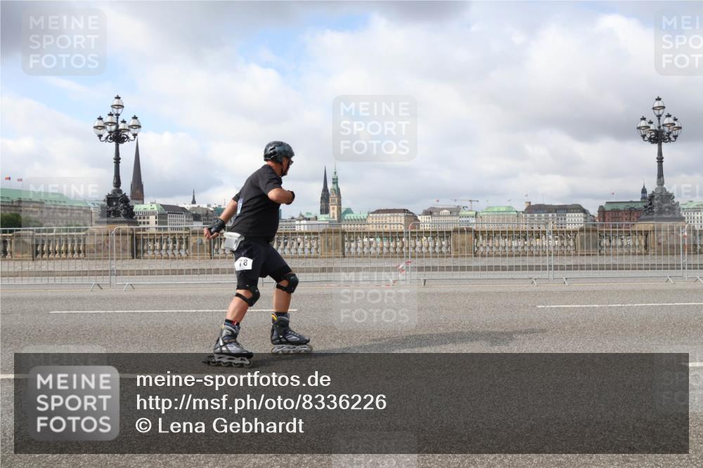 29.06.2025 - hella hamburg halbmarathon Lena Gebhardt http://msf.ph/oto/8336226 29.06.2025 09:09:02 Lombardsbrücke 78 meine-sportfotos.de