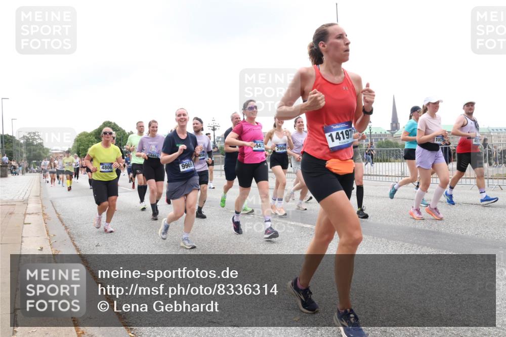 29.06.2025 - hella hamburg halbmarathon Lena Gebhardt http://msf.ph/oto/8336314 29.06.2025 10:47:39 Lombardsbrücke 4806, 18852, 9969, 858, 5413, 2994, 14197, 10075, 497, 1045, 1246, 1392, 1434, 1463, 1523, 1618, 1639, 1704, 1926, 2148, 2197, 2407, 2491, 2545, 2704, 2790, 2882, 2994, 3049, 3339, 4037, 4184, 4325, 4423, 4806, 4856, 4895, 4974, 4975, 5621, 5622, 5886, 5895, 6255, 6256, 6879, 6995, 7403, 7427, 7430, 7431, 7630, 7631, 7970, 8077, 8105, 8131, 8270, 8310, 8550, 8774, 8915, 8953, 9018, 9687, 9696, 9697, 10658, 10991, 11351, 11458, 11730, 11738, 11802, 11909, 12431 meine-sportfotos.de
