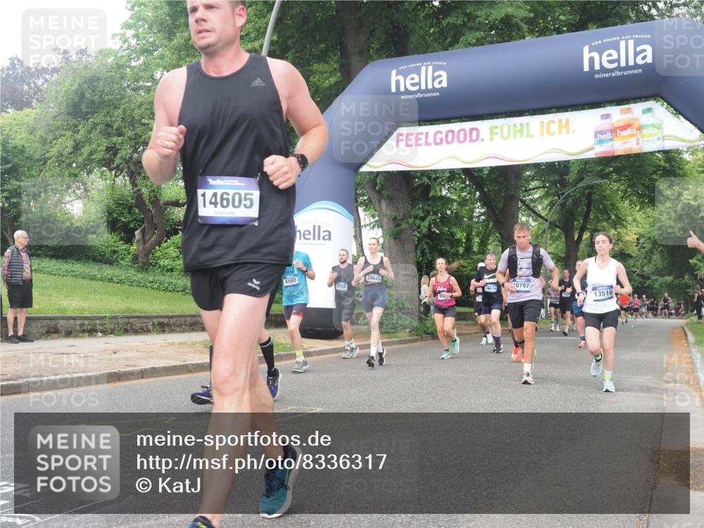 29.06.2025 - hella hamburg halbmarathon KatJ http://msf.ph/oto/8336317 29.06.2025 10:47:52 Zwischen KM18-KM19 1190, 3740, 6580, 7006, 8154, 8421, 8422, 8483 meine-sportfotos.de