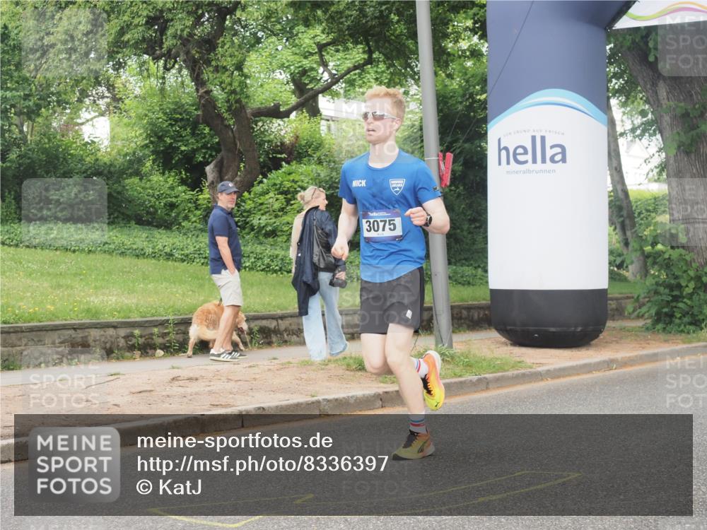 29.06.2025 - hella hamburg halbmarathon KatJ http://msf.ph/oto/8336397 29.06.2025 10:18:08 Zwischen KM18-KM19 1953, 3075 meine-sportfotos.de