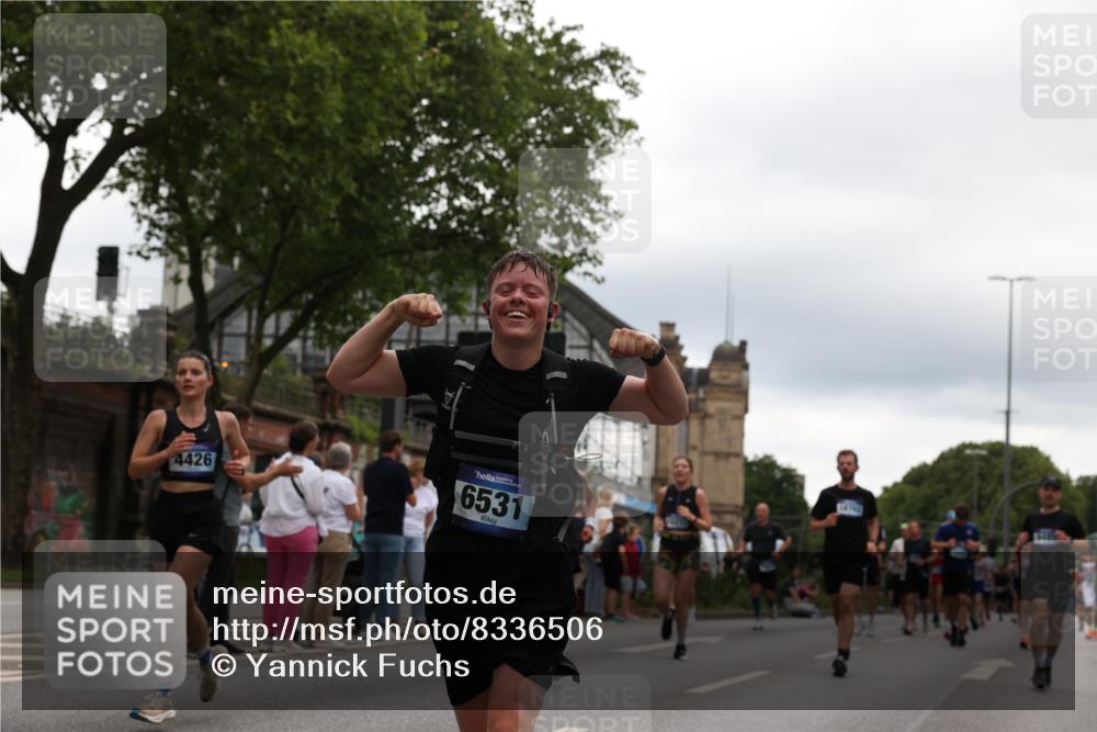 29.06.2025 - hella hamburg halbmarathon Yannick Fuchs http://msf.ph/oto/8336506 29.06.2025 10:51:56 20KM 1595, 1611, 2025, 2488, 2656, 2759, 2806, 2840, 2883, 2907, 3093, 3859, 4319, 4426, 4467, 4502, 4579, 4632, 4708, 4833, 5277, 5341, 5926, 6104, 6138, 6147, 6531, 6595, 7138, 7189, 8322, 8585, 9316, 9485, 10599, 10788, 11645, 12585, 13465, 13816, 13880, 14266, 14571, 15217, 15229, 16517, 16531, 17405, 17415, 17455, 17543, 17827, 18068, 18180, 18492, 18501, 18587, 18762, 18891 meine-sportfotos.de