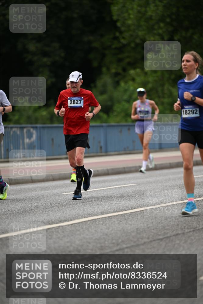 29.06.2025 - hella hamburg halbmarathon Dr. Thomas Lammeyer http://msf.ph/oto/8336524 29.06.2025 10:40:03 Kennedybrücke 1336, 1717, 2352, 2412, 2588, 2827, 3828, 4413, 4965, 5147, 5531, 6021, 6381, 6845, 6867, 7111, 7275, 8356, 8567, 8947, 9470, 9819, 10047, 10565, 10567, 11010, 11187, 11198, 11233, 11359 meine-sportfotos.de