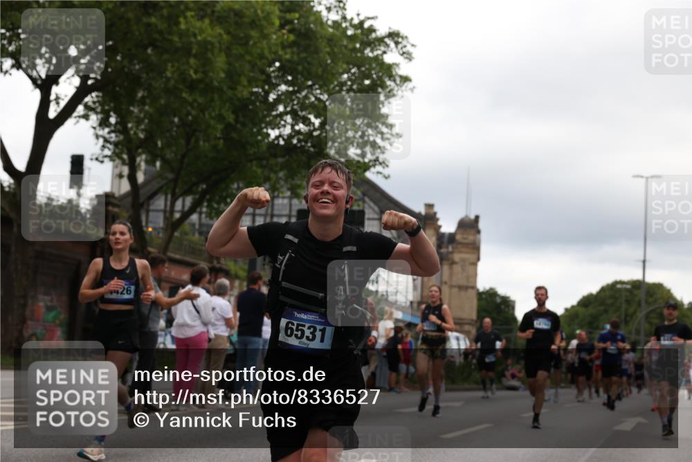 29.06.2025 - hella hamburg halbmarathon Yannick Fuchs http://msf.ph/oto/8336527 29.06.2025 10:51:56 20KM 1595, 1611, 2025, 2488, 2656, 2759, 2806, 2840, 2883, 2907, 3093, 3859, 4319, 4426, 4467, 4502, 4579, 4632, 4708, 4833, 5277, 5341, 5926, 6104, 6138, 6147, 6531, 6595, 7138, 7189, 8322, 8585, 9316, 9485, 10599, 10788, 11645, 12585, 13465, 13816, 13880, 14266, 14571, 15217, 15229, 16517, 16531, 17405, 17415, 17455, 17543, 17827, 18068, 18180, 18492, 18501, 18587, 18762, 18891 meine-sportfotos.de