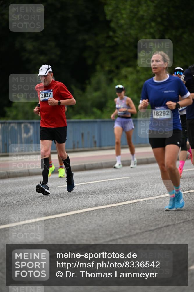 29.06.2025 - hella hamburg halbmarathon Dr. Thomas Lammeyer http://msf.ph/oto/8336542 29.06.2025 10:40:03 Kennedybrücke 1336, 1717, 2352, 2412, 2588, 2827, 3828, 4413, 4965, 5147, 5531, 6021, 6381, 6845, 6867, 7111, 7275, 8356, 8567, 8947, 9470, 9819, 10047, 10565, 10567, 11010, 11187, 11198, 11233, 11359 meine-sportfotos.de