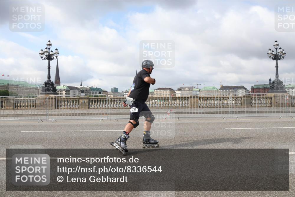 29.06.2025 - hella hamburg halbmarathon Lena Gebhardt http://msf.ph/oto/8336544 29.06.2025 09:09:02 Lombardsbrücke 78 meine-sportfotos.de