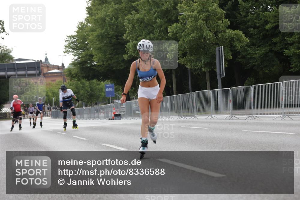 29.06.2025 - hella hamburg halbmarathon Jannik Wohlers http://msf.ph/oto/8336588 29.06.2025 09:01:51 Lombardsbrücke  meine-sportfotos.de