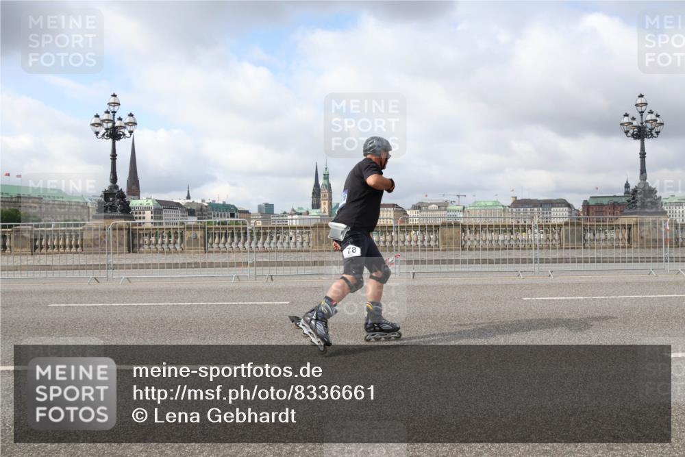 29.06.2025 - hella hamburg halbmarathon Lena Gebhardt http://msf.ph/oto/8336661 29.06.2025 09:09:02 Lombardsbrücke 78 meine-sportfotos.de