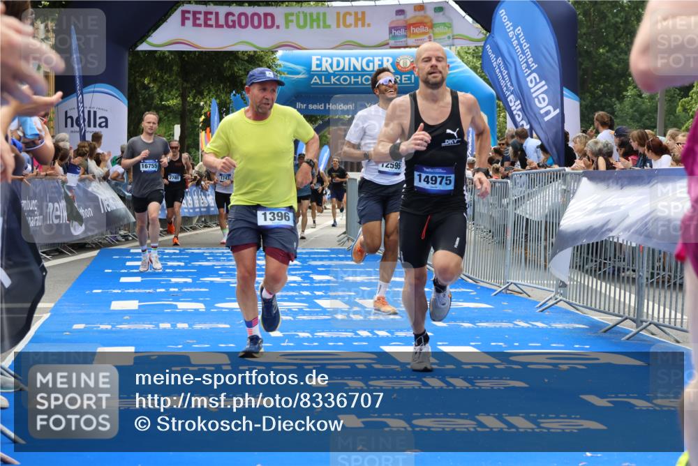 29.06.2025 - hella hamburg halbmarathon Strokosch-Dieckow http://msf.ph/oto/8336707 29.06.2025 10:33:39 Ziel 1053, 1396, 2228, 2746, 2836, 4246, 5193, 8312, 12595, 14975, 16755, 17191, 18854 meine-sportfotos.de