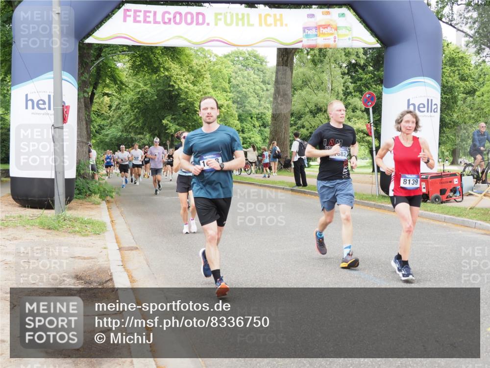 29.06.2025 - hella hamburg halbmarathon MichiJ http://msf.ph/oto/8336750 29.06.2025 10:39:14 Zwischen KM18-KM19 1098, 2397, 2818, 4967, 6286, 8139, 14561, 15426, 15829, 17530, 17682 meine-sportfotos.de