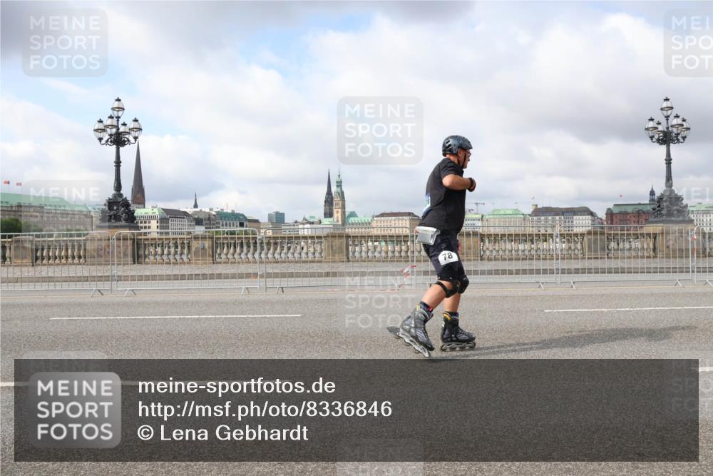29.06.2025 - hella hamburg halbmarathon Lena Gebhardt http://msf.ph/oto/8336846 29.06.2025 09:09:02 Lombardsbrücke 78 meine-sportfotos.de