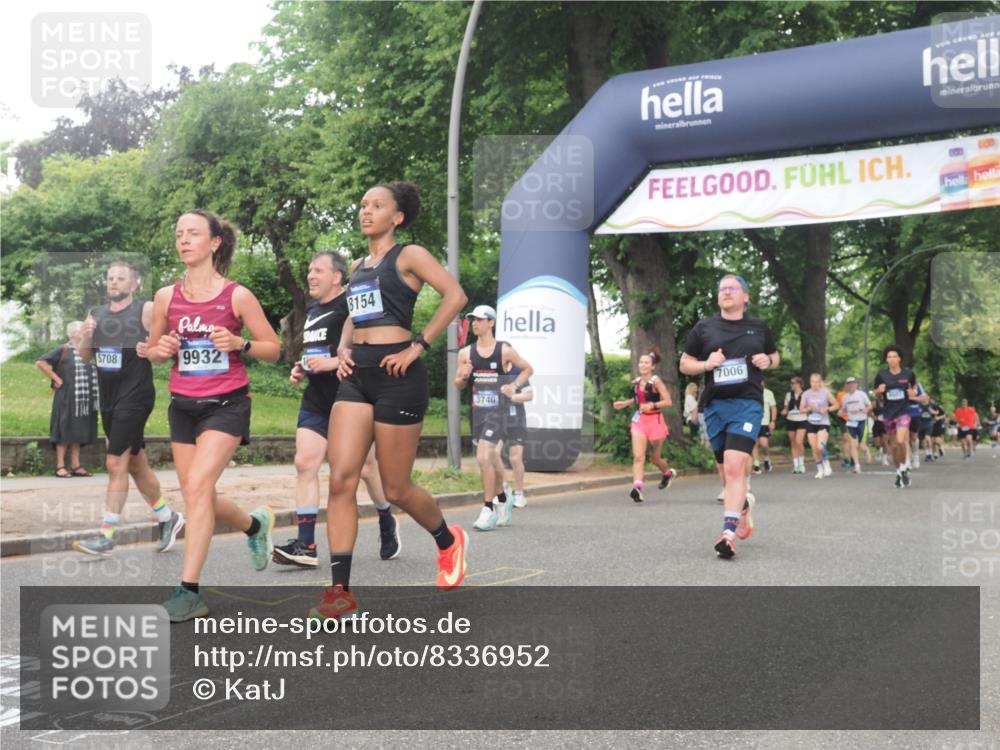 29.06.2025 - hella hamburg halbmarathon KatJ http://msf.ph/oto/8336952 29.06.2025 10:47:55 Zwischen KM18-KM19 3740, 5602, 5603, 5708, 6580, 7006, 7757, 8154, 8421, 8422 meine-sportfotos.de