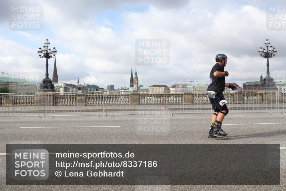 29.06.2025 - hella hamburg halbmarathon Lena Gebhardt http://msf.ph/oto/8337186 29.06.2025 09:09:03 Lombardsbrücke 78 meine-sportfotos.de