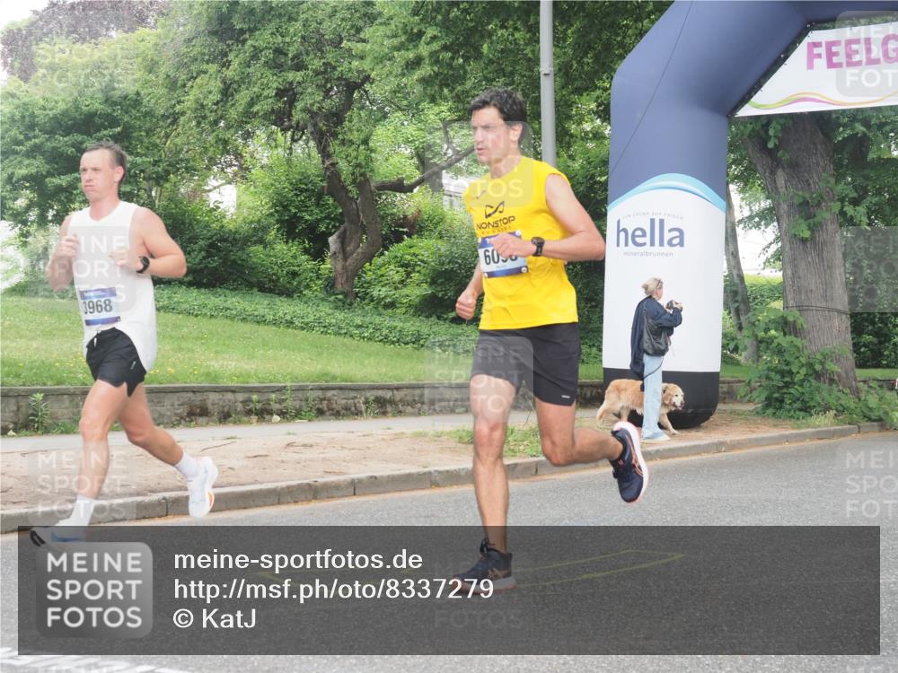 29.06.2025 - hella hamburg halbmarathon KatJ http://msf.ph/oto/8337279 29.06.2025 10:18:25 Zwischen KM18-KM19 3968, 6090 meine-sportfotos.de