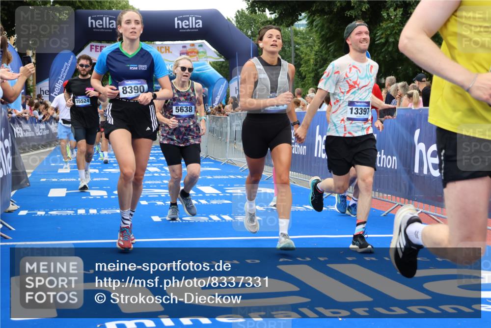 29.06.2025 - hella hamburg halbmarathon Strokosch-Dieckow http://msf.ph/oto/8337331 29.06.2025 10:54:08 Ziel 1410, 3103, 3177, 3208, 3209, 3861, 3898, 5638, 6082, 6084, 6294, 6443, 6581, 7274, 8390, 9032, 9791, 11499, 12213, 12379, 13033, 13397, 13794, 15169, 15524, 16527, 16780, 16871, 17348 meine-sportfotos.de