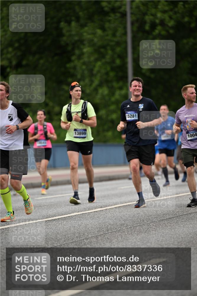 29.06.2025 - hella hamburg halbmarathon Dr. Thomas Lammeyer http://msf.ph/oto/8337336 29.06.2025 10:40:08 Kennedybrücke 1036, 1336, 1717, 2352, 2412, 2588, 2827, 3741, 4413, 5012, 5240, 5531, 6021, 6381, 6845, 6896, 7111, 7275, 7927, 8356, 8947, 9470, 10047, 10119, 10567, 11010, 11187, 11198, 11233 meine-sportfotos.de