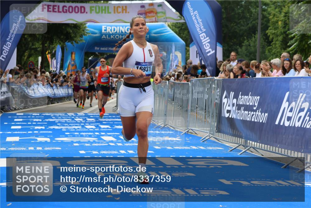 29.06.2025 - hella hamburg halbmarathon Strokosch-Dieckow http://msf.ph/oto/8337359 29.06.2025 10:33:29 Ziel 1053, 4602, 8312, 8956, 15326, 16931, 17056, 17489, 18731, 18854 meine-sportfotos.de