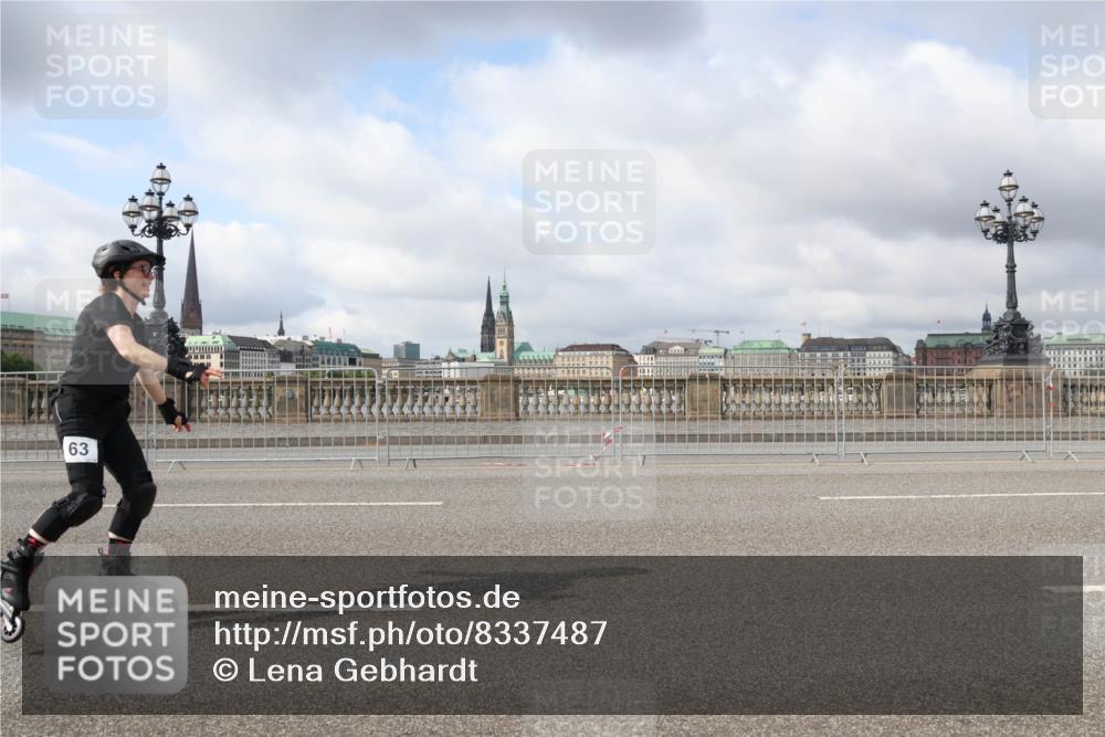 29.06.2025 - hella hamburg halbmarathon Lena Gebhardt http://msf.ph/oto/8337487 29.06.2025 09:09:04 Lombardsbrücke 63 meine-sportfotos.de