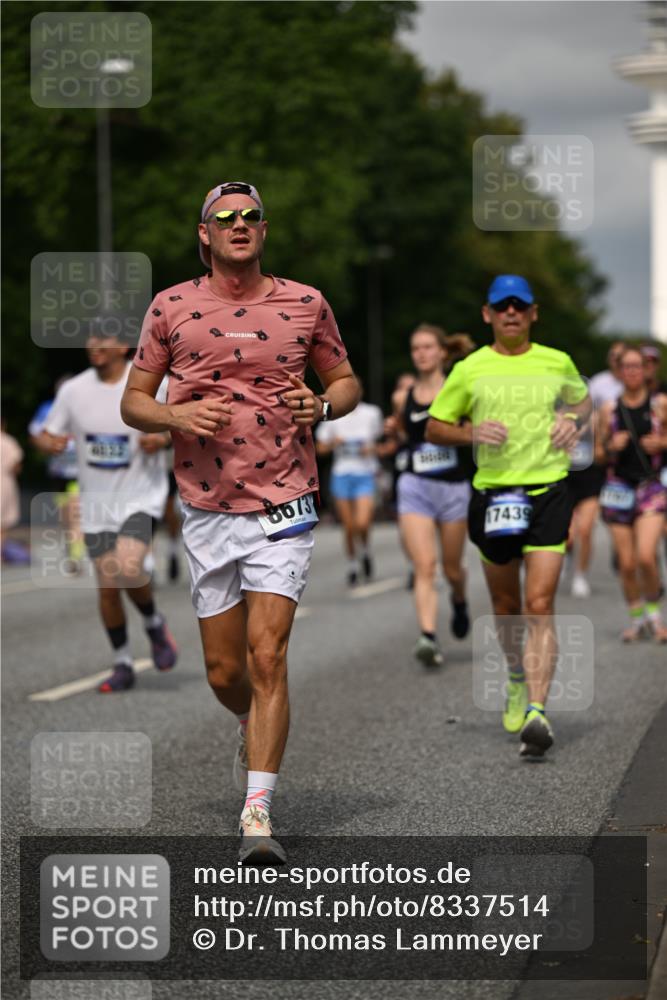 29.06.2025 - hella hamburg halbmarathon Dr. Thomas Lammeyer http://msf.ph/oto/8337514 29.06.2025 10:17:52 Kennedybrücke 1194, 1747, 1939, 2721, 2891, 4001, 4032, 4795, 4962, 5631, 5719, 6089, 7462, 7913, 8001, 8673, 9141, 9612, 9631, 9845, 9886, 10442, 10443 meine-sportfotos.de