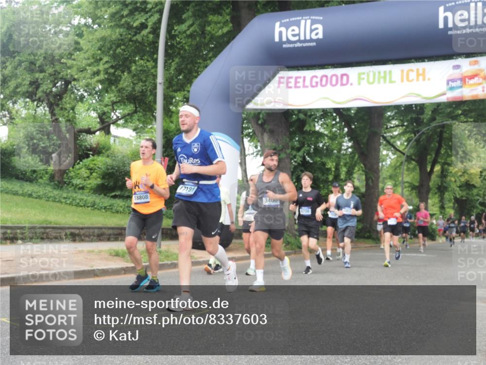 29.06.2025 - hella hamburg halbmarathon KatJ http://msf.ph/oto/8337603 29.06.2025 10:48:01 Zwischen KM18-KM19 3400, 5602, 5603, 5708, 6708, 7757 meine-sportfotos.de