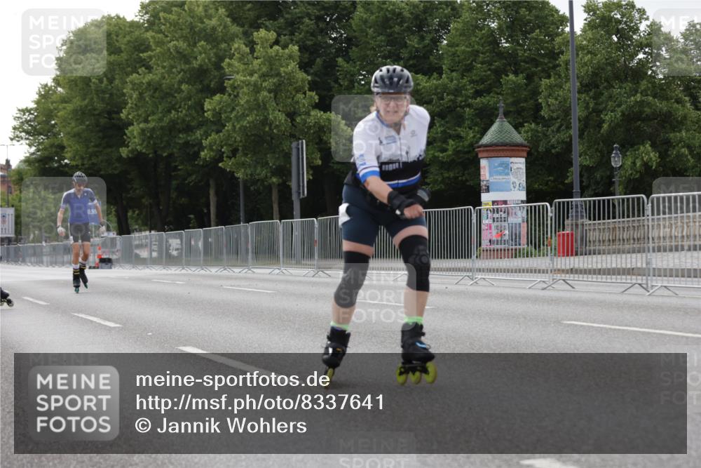 29.06.2025 - hella hamburg halbmarathon Jannik Wohlers http://msf.ph/oto/8337641 29.06.2025 09:01:56 Lombardsbrücke  meine-sportfotos.de