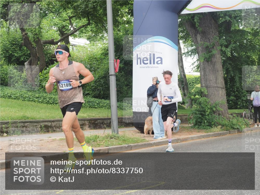 29.06.2025 - hella hamburg halbmarathon KatJ http://msf.ph/oto/8337750 29.06.2025 10:18:31 Zwischen KM18-KM19 2075, 3968, 6090 meine-sportfotos.de