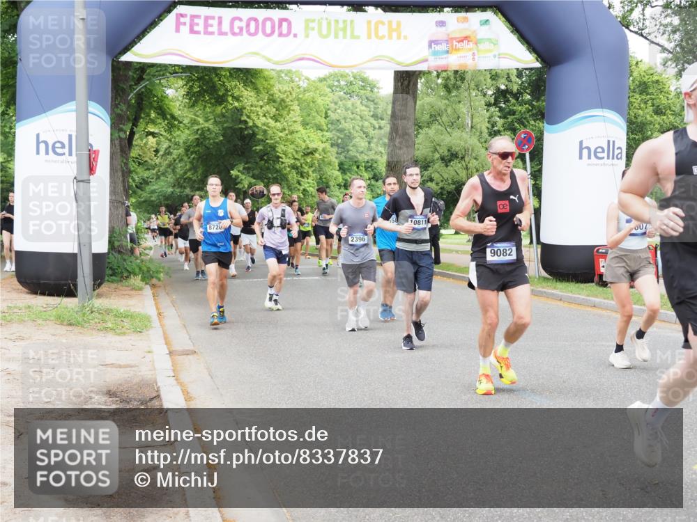 29.06.2025 - hella hamburg halbmarathon MichiJ http://msf.ph/oto/8337837 29.06.2025 10:39:25 Zwischen KM18-KM19 2396, 3426, 4558, 4635, 5116, 5607, 6776, 7409, 9082, 10811, 14865, 16929, 19208 meine-sportfotos.de