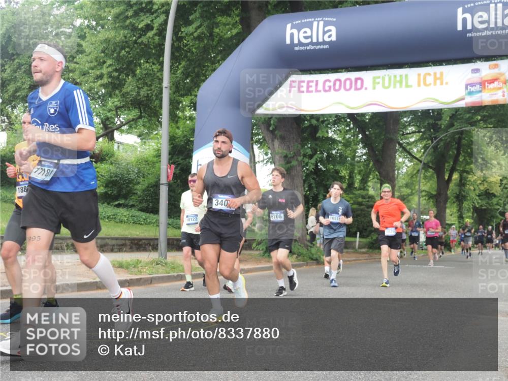 29.06.2025 - hella hamburg halbmarathon KatJ http://msf.ph/oto/8337880 29.06.2025 10:48:02 Zwischen KM18-KM19 3400, 5602, 5603, 6708, 7757 meine-sportfotos.de