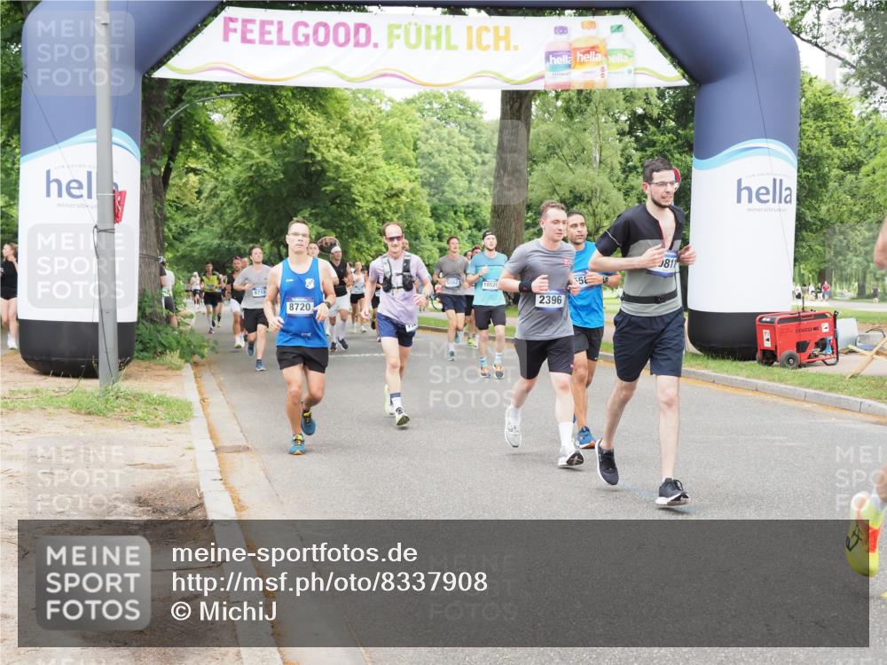 29.06.2025 - hella hamburg halbmarathon MichiJ http://msf.ph/oto/8337908 29.06.2025 10:39:25 Zwischen KM18-KM19 2396, 3426, 4558, 4635, 5116, 5607, 6776, 7409, 9082, 10811, 14865, 16929, 19208 meine-sportfotos.de