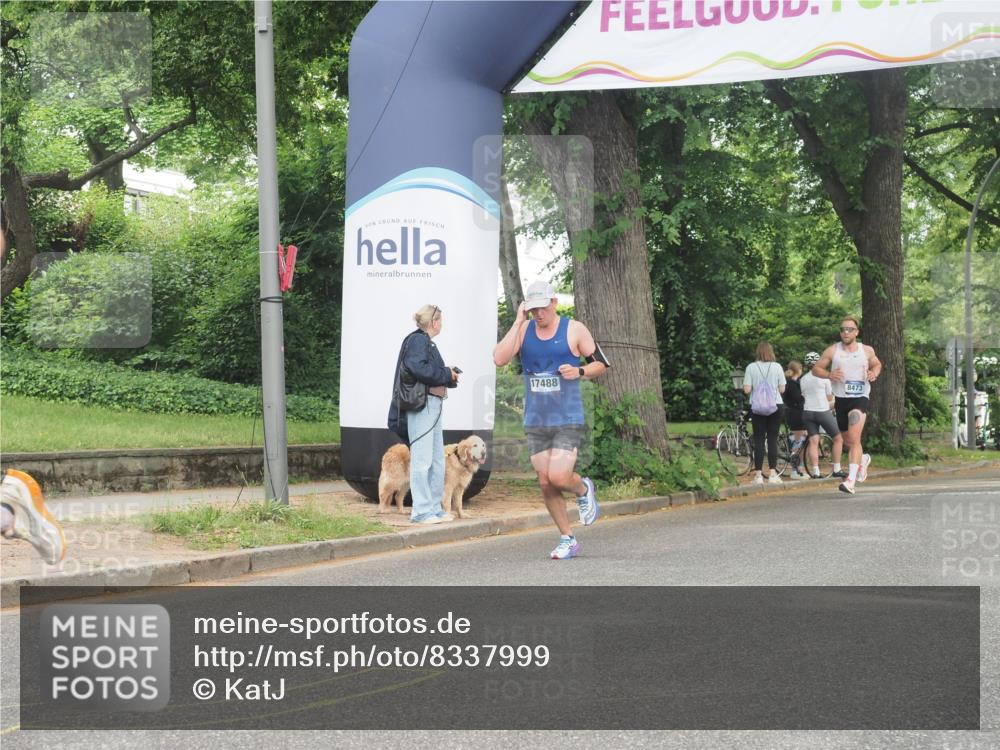 29.06.2025 - hella hamburg halbmarathon KatJ http://msf.ph/oto/8337999 29.06.2025 10:18:34 Zwischen KM18-KM19 2075 meine-sportfotos.de