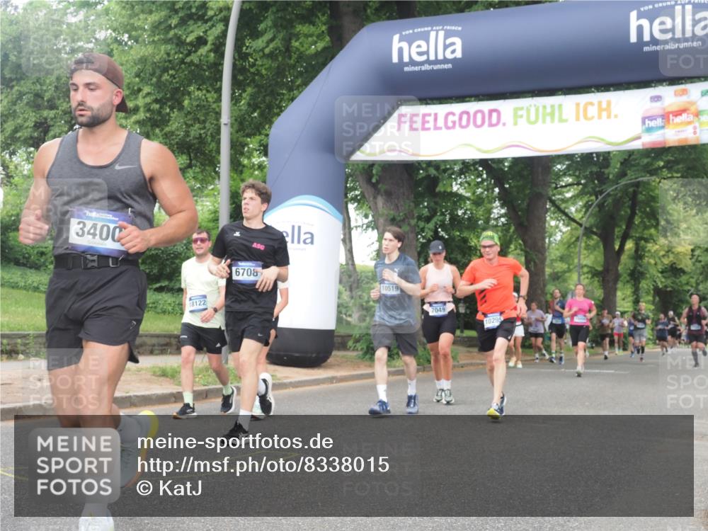 29.06.2025 - hella hamburg halbmarathon KatJ http://msf.ph/oto/8338015 29.06.2025 10:48:03 Zwischen KM18-KM19 3400, 6708, 7049 meine-sportfotos.de