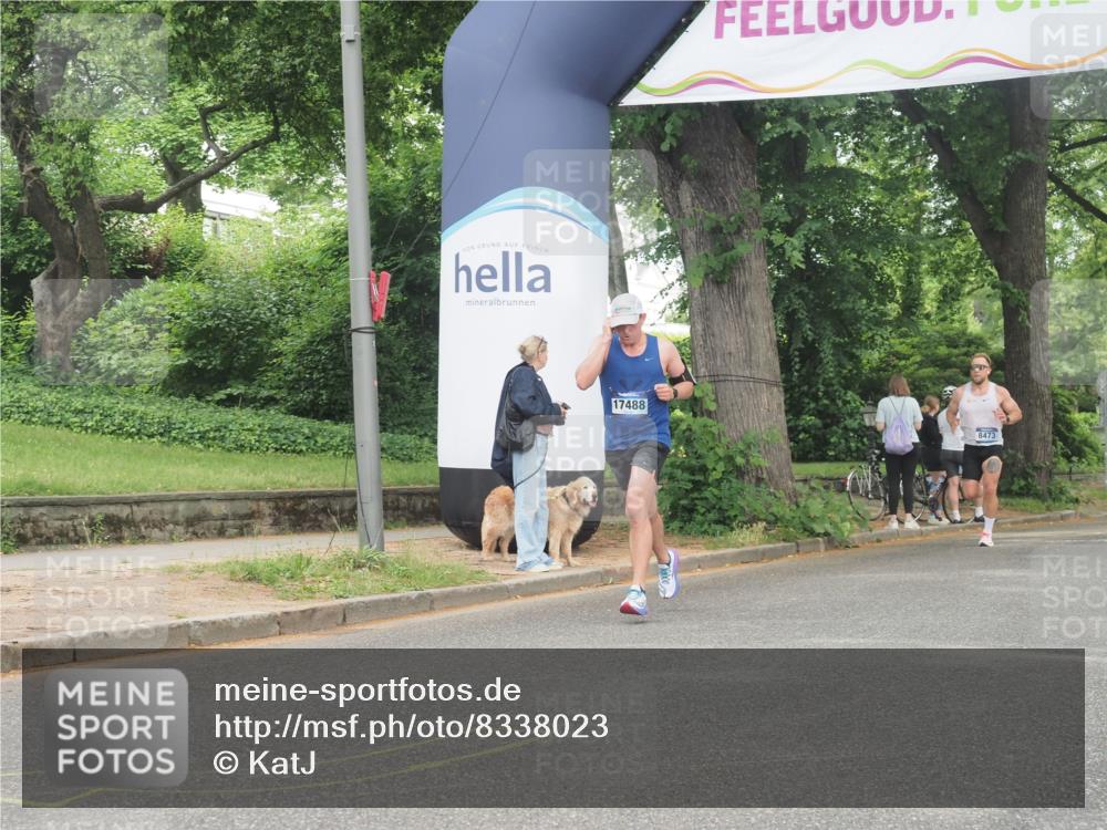 29.06.2025 - hella hamburg halbmarathon KatJ http://msf.ph/oto/8338023 29.06.2025 10:18:34 Zwischen KM18-KM19 2075 meine-sportfotos.de