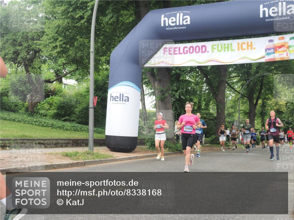 29.06.2025 - hella hamburg halbmarathon KatJ http://msf.ph/oto/8338168 29.06.2025 10:48:06 Zwischen KM18-KM19 1264, 3400, 6708, 7049 meine-sportfotos.de