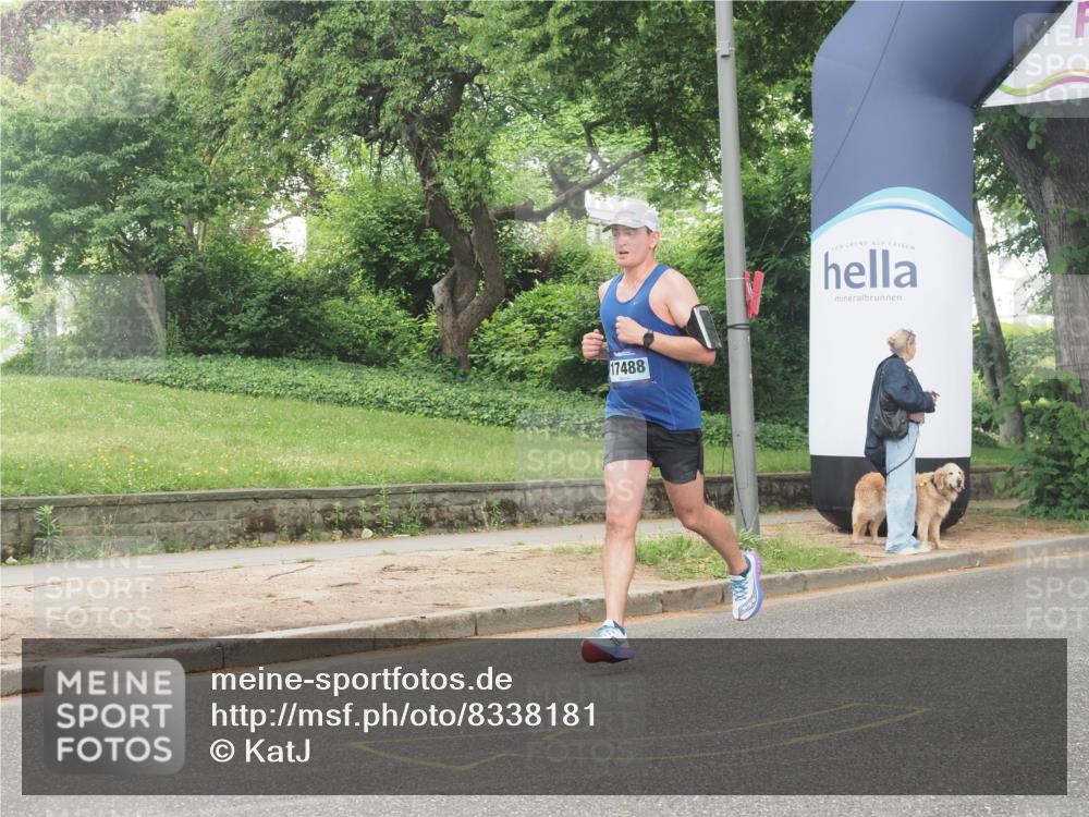 29.06.2025 - hella hamburg halbmarathon KatJ http://msf.ph/oto/8338181 29.06.2025 10:18:35 Zwischen KM18-KM19 2075 meine-sportfotos.de