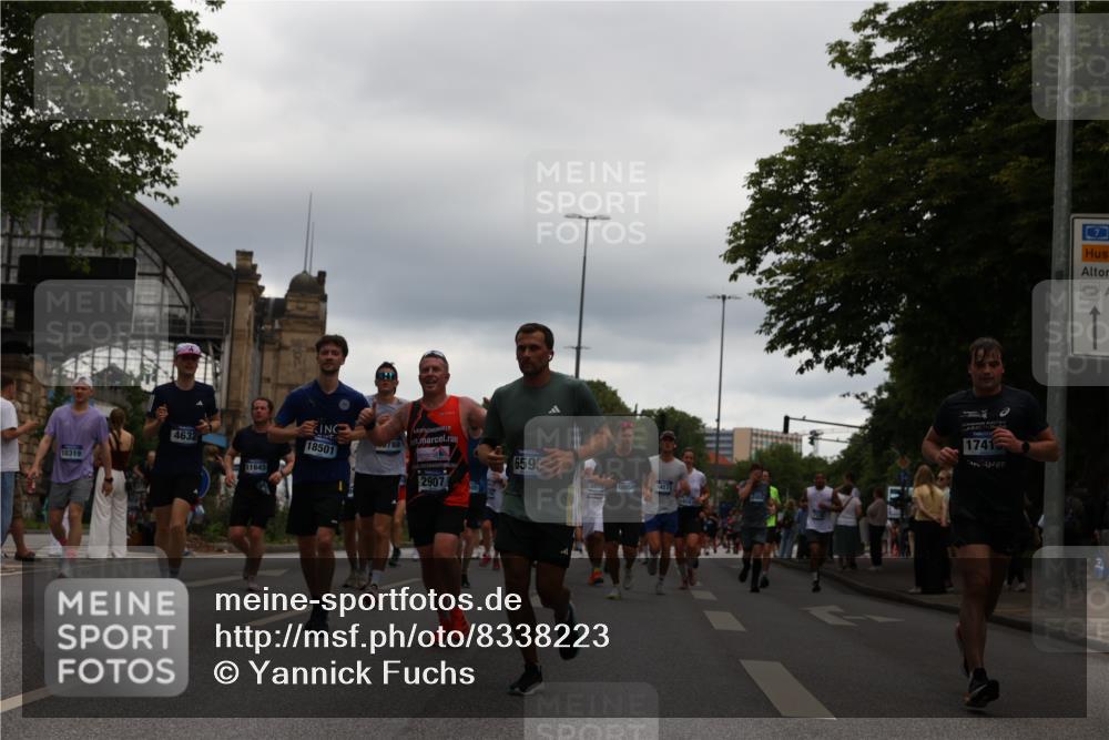 29.06.2025 - hella hamburg halbmarathon Yannick Fuchs http://msf.ph/oto/8338223 29.06.2025 10:52:01 20KM 1595, 1611, 2025, 2488, 2656, 2759, 2840, 2883, 2907, 3093, 3251, 3859, 4319, 4426, 4467, 4502, 4632, 4708, 4833, 5277, 5341, 5926, 6104, 6138, 6147, 6531, 6595, 7082, 7138, 7189, 8322, 8585, 9230, 9316, 9485, 10599, 10788, 11645, 12378, 12585, 12879, 13465, 13816, 13880, 14266, 14571, 15217, 15434, 15527, 16531, 17405, 17415, 17827, 18068, 18180, 18492, 18501, 18587, 18762, 18891 meine-sportfotos.de