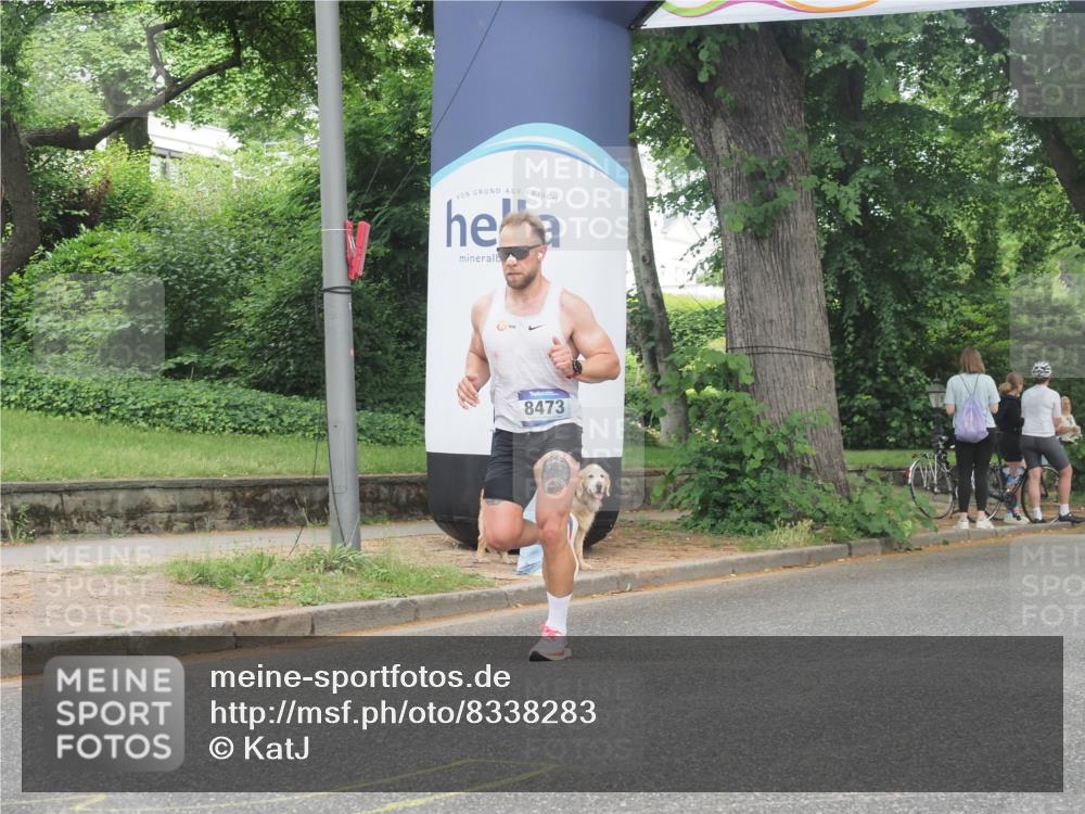 29.06.2025 - hella hamburg halbmarathon KatJ http://msf.ph/oto/8338283 29.06.2025 10:18:37 Zwischen KM18-KM19 8473 meine-sportfotos.de