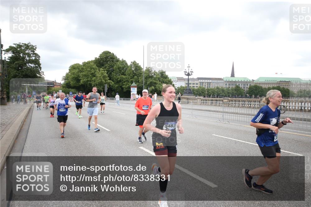29.06.2025 - hella hamburg halbmarathon Jannik Wohlers http://msf.ph/oto/8338331 29.06.2025 10:55:01 Lombardsbrücke 1873, 1917, 3115, 3157, 3577, 4039, 4628, 5040, 5483, 5487, 7219, 7680, 8519, 8626, 9614, 9618, 9857, 9858, 10559, 10885, 11109, 12902, 13098, 13230, 14727, 15152, 15160, 15843, 16267, 16385, 16533, 16855, 17019, 17396, 18670, 18972, 19199 meine-sportfotos.de