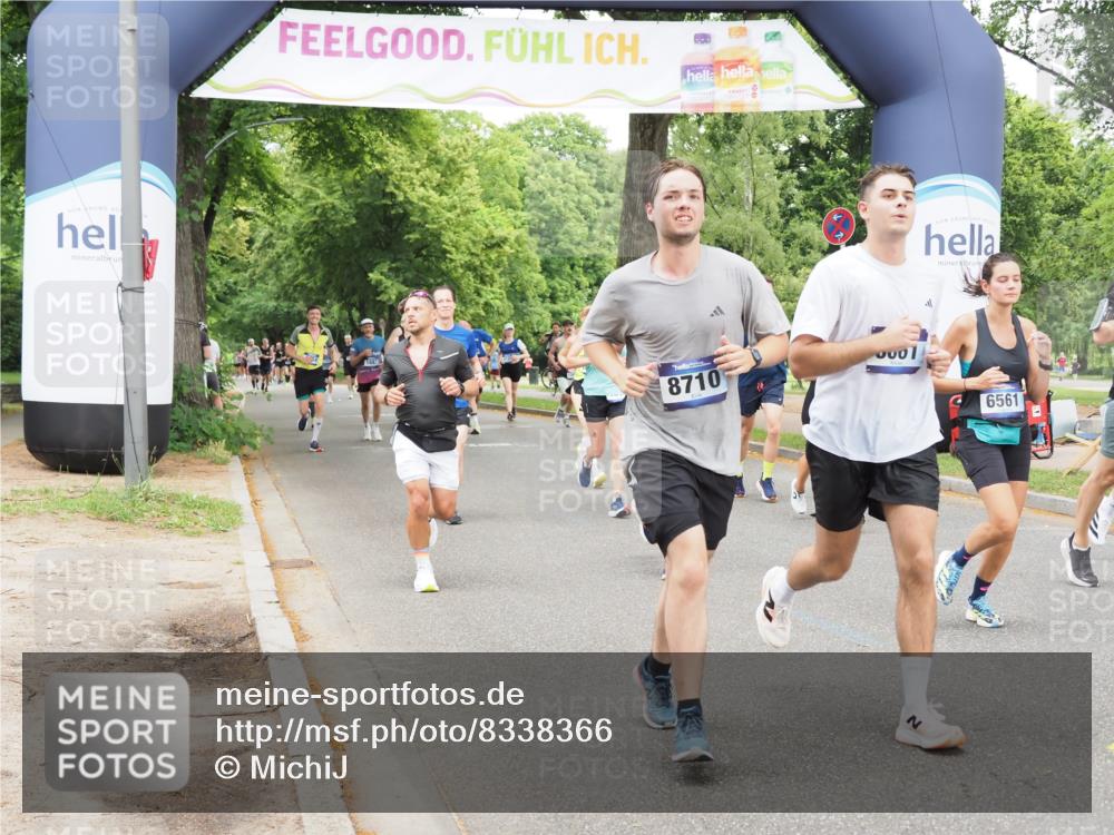 29.06.2025 - hella hamburg halbmarathon MichiJ http://msf.ph/oto/8338366 29.06.2025 10:39:30 Zwischen KM18-KM19 2396, 3426, 4558, 4635, 4814, 4839, 5032, 5116, 5607, 6562, 7724, 8661, 8710, 8720, 9082, 10529, 10811, 14300, 15831, 18820, 19208 meine-sportfotos.de