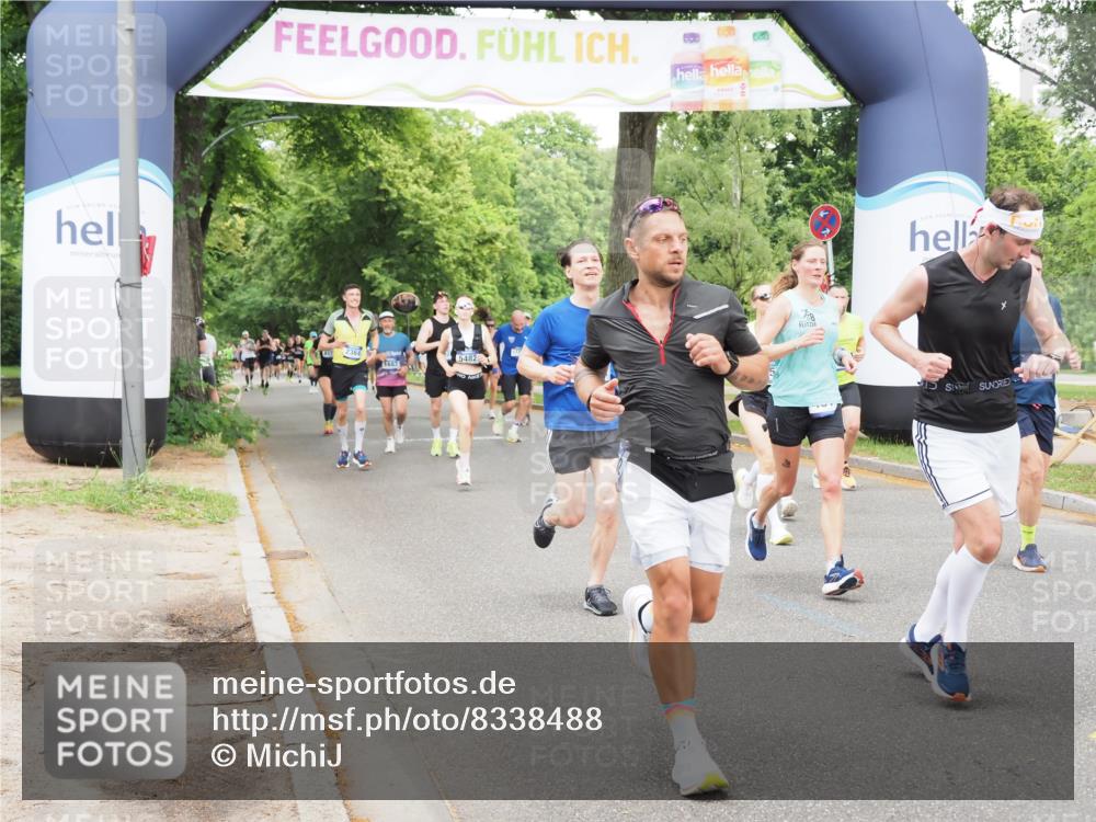 29.06.2025 - hella hamburg halbmarathon MichiJ http://msf.ph/oto/8338488 29.06.2025 10:39:31 Zwischen KM18-KM19 2364, 2396, 3426, 4558, 4814, 4839, 5032, 5116, 5482, 5607, 6562, 6657, 7724, 7732, 8661, 8710, 8720, 10529, 10811, 13792, 14300, 15831, 18249, 18820, 19208 meine-sportfotos.de