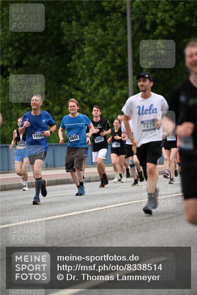 29.06.2025 - hella hamburg halbmarathon Dr. Thomas Lammeyer http://msf.ph/oto/8338514 29.06.2025 10:40:11 Kennedybrücke 1036, 1336, 1717, 2352, 2412, 2588, 2827, 3741, 3990, 4413, 4902, 5012, 5240, 5531, 6021, 6381, 6845, 6896, 7111, 7275, 7927, 8356, 8947, 10047, 10119, 10336, 10341, 10567, 11010, 11187, 11198, 11233 meine-sportfotos.de