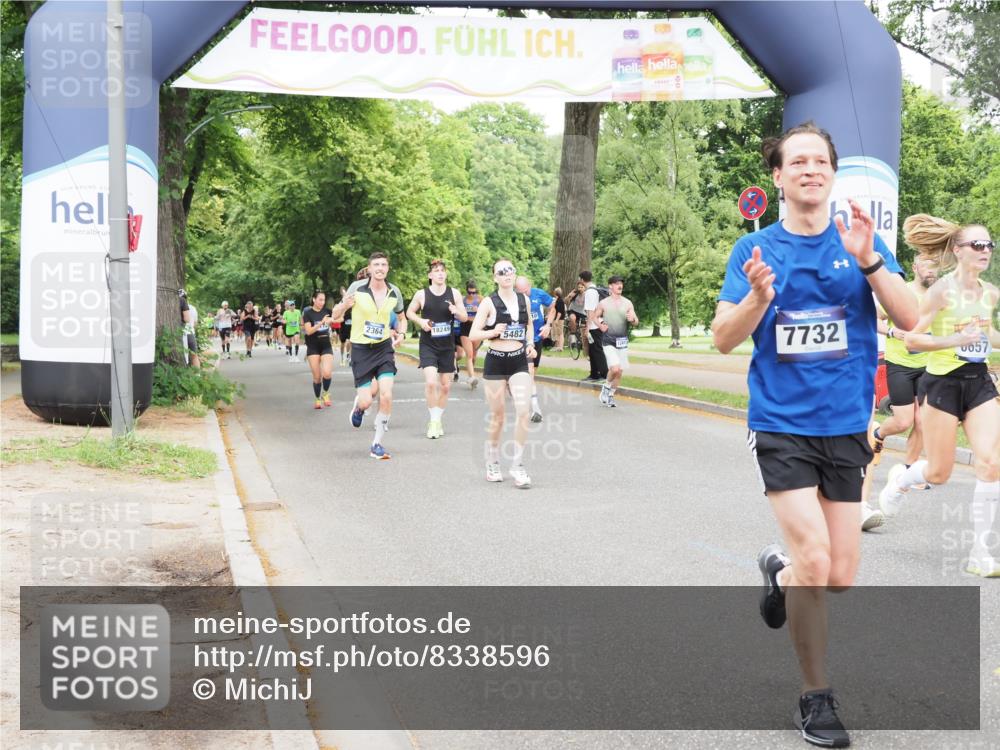 29.06.2025 - hella hamburg halbmarathon MichiJ http://msf.ph/oto/8338596 29.06.2025 10:39:32 Zwischen KM18-KM19 2364, 2396, 4558, 4814, 4839, 5032, 5482, 6562, 6657, 7178, 7724, 7732, 8661, 8710, 8720, 10529, 13792, 14300, 15831, 18249, 18820, 19208 meine-sportfotos.de