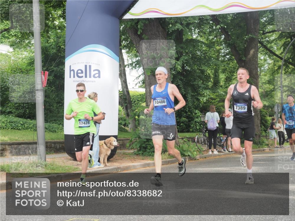 29.06.2025 - hella hamburg halbmarathon KatJ http://msf.ph/oto/8338682 29.06.2025 10:18:42 Zwischen KM18-KM19 7389, 8473 meine-sportfotos.de