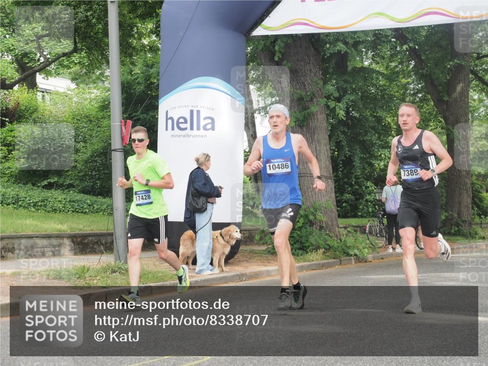 29.06.2025 - hella hamburg halbmarathon KatJ http://msf.ph/oto/8338707 29.06.2025 10:18:42 Zwischen KM18-KM19 7389, 8473 meine-sportfotos.de