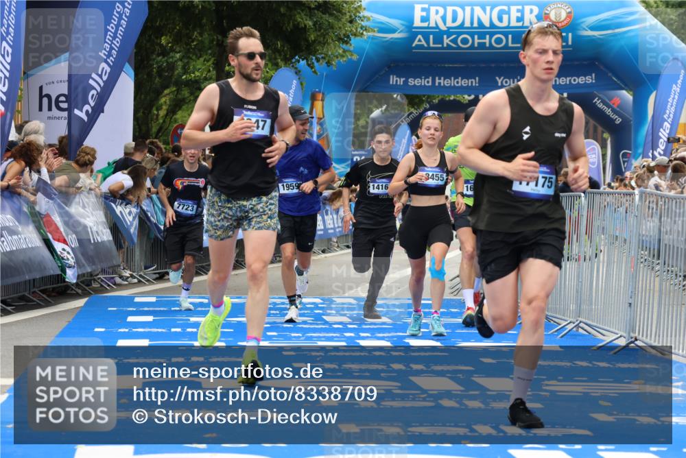 29.06.2025 - hella hamburg halbmarathon Strokosch-Dieckow http://msf.ph/oto/8338709 29.06.2025 10:33:12 Ziel 1910, 1959, 4679, 6473, 7723, 9047, 14167, 14276, 16881, 17175, 17802, 18455 meine-sportfotos.de