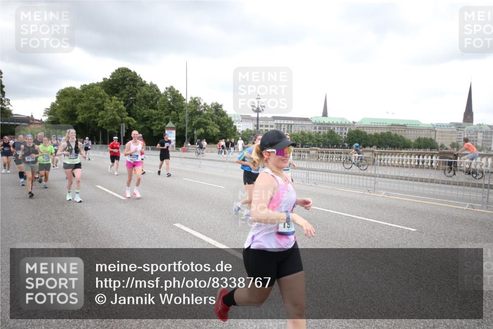 29.06.2025 - hella hamburg halbmarathon Jannik Wohlers http://msf.ph/oto/8338767 29.06.2025 10:55:06 Lombardsbrücke 1616, 1873, 1917, 3115, 3157, 3577, 4628, 5040, 5483, 5487, 7548, 7680, 8626, 9614, 9618, 9857, 9858, 10094, 10559, 10885, 11109, 12902, 13230, 14727, 15081, 15152, 16267, 16385, 16533, 16855, 17019, 17396, 18670, 18972 meine-sportfotos.de