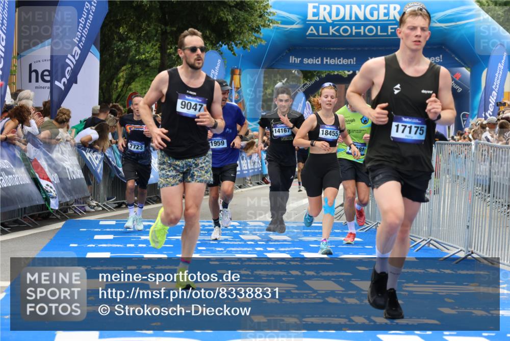29.06.2025 - hella hamburg halbmarathon Strokosch-Dieckow http://msf.ph/oto/8338831 29.06.2025 10:33:12 Ziel 1910, 1959, 4679, 6473, 7723, 9047, 14167, 14276, 16881, 17175, 17802, 18455 meine-sportfotos.de