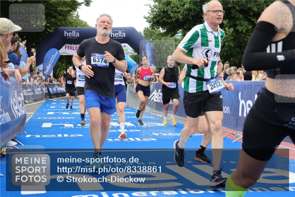 29.06.2025 - hella hamburg halbmarathon Strokosch-Dieckow http://msf.ph/oto/8338861 29.06.2025 10:53:59 Ziel 1151, 1410, 1815, 2432, 3096, 3208, 3209, 6356, 6374, 6481, 6581, 7395, 7918, 7973, 8394, 9032, 11499, 11789, 12379, 13032, 13869, 14175, 16477, 16871, 17348, 18308, 18831, 18879 meine-sportfotos.de