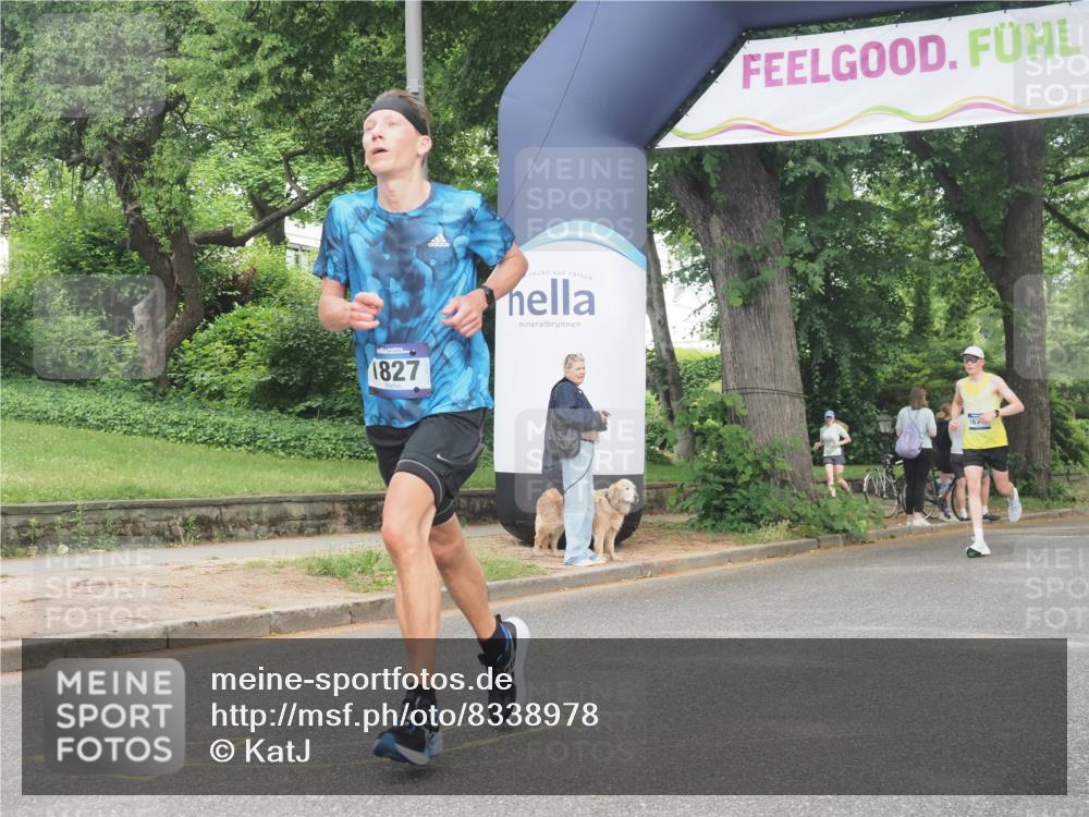 29.06.2025 - hella hamburg halbmarathon KatJ http://msf.ph/oto/8338978 29.06.2025 10:18:45 Zwischen KM18-KM19 1827, 7389 meine-sportfotos.de