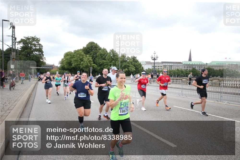 29.06.2025 - hella hamburg halbmarathon Jannik Wohlers http://msf.ph/oto/8338985 29.06.2025 10:55:09 Lombardsbrücke 1616, 1873, 1917, 3115, 3244, 5222, 5483, 5487, 7548, 7680, 8527, 8626, 9614, 9618, 9857, 9858, 10094, 10559, 10593, 10885, 11109, 12695, 12902, 14727, 15081, 15116, 16267, 16336, 16385, 16533, 16855, 16926, 17019, 17392, 17396, 18670, 18972 meine-sportfotos.de